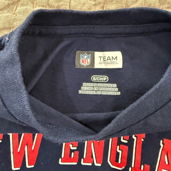New England Patriots Navy Blue T-Shirt - Picture 3 of 3